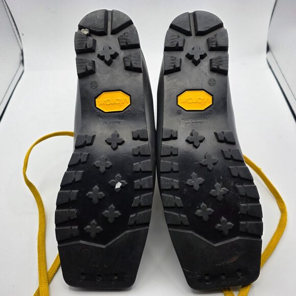 Alpina 3 Pin 75mm Nordic Norm XC Ski Boots Mens Size 39 Black Yellow Vibram - Picture 7 of 14